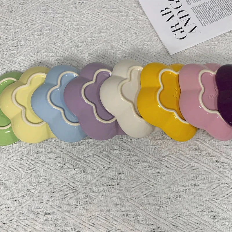 Shallow Ceramic Ridged Blossom Food Dish- 1ct