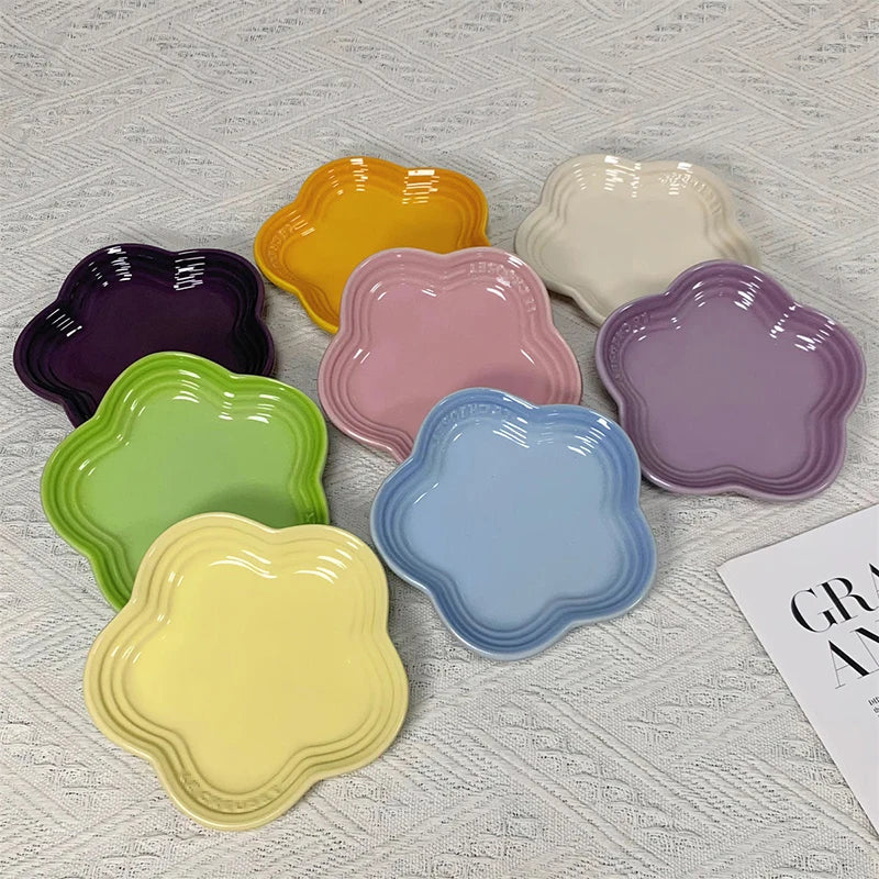 Shallow Ceramic Ridged Blossom Food Dish- 1ct