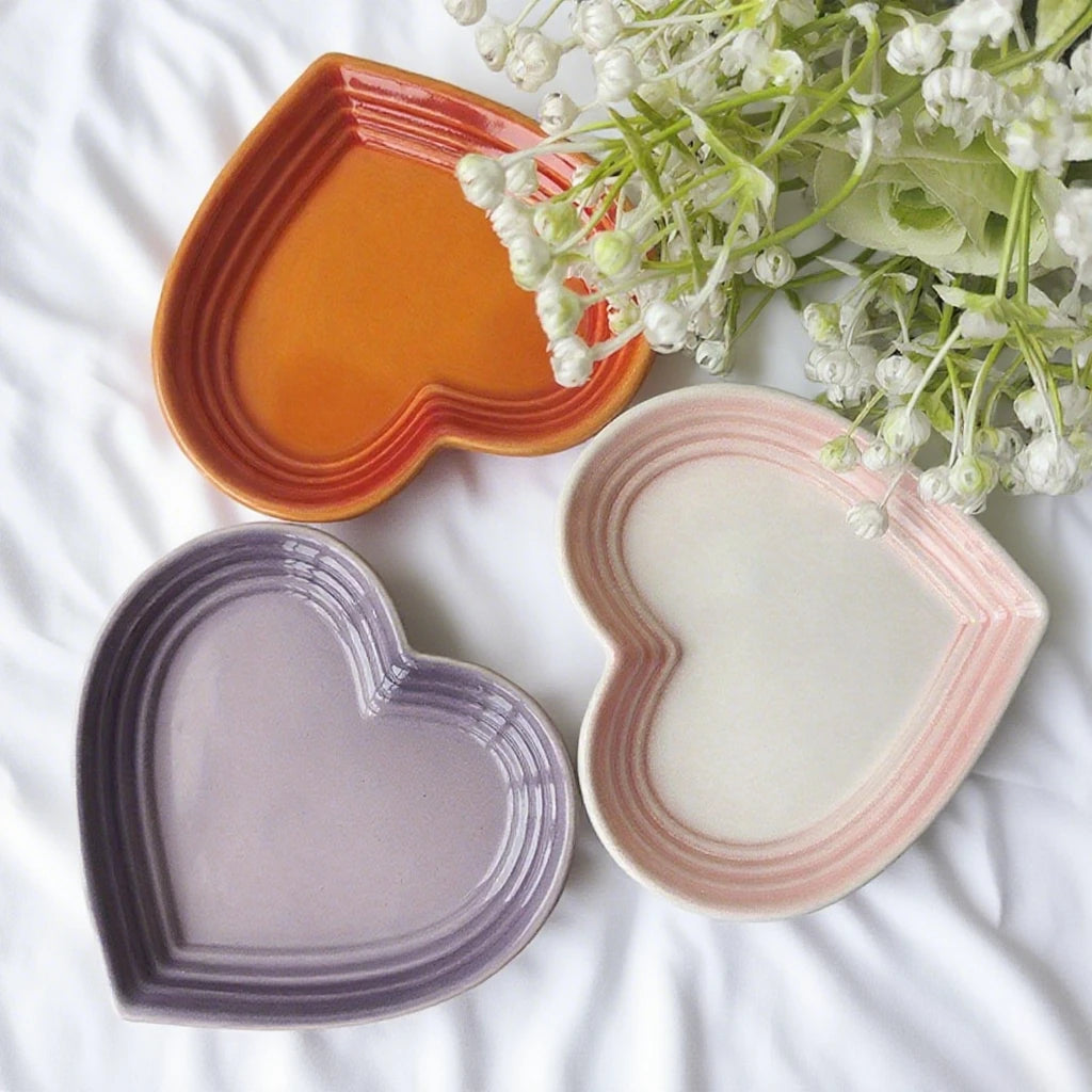 Ceramic Heart-Shaped Food Dish - 1ct