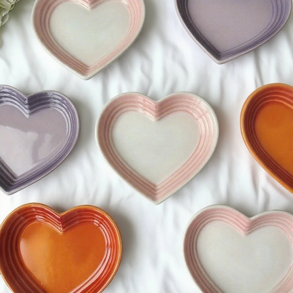 Ceramic Heart-Shaped Food Dish - 1ct